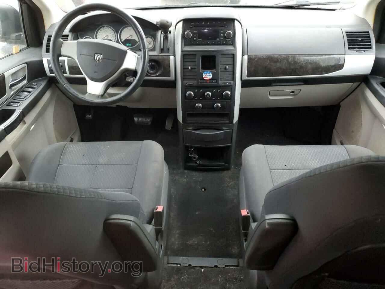 2010 DODGE CARAVAN - VIN: 2D4RN5D13AR119065 - Фото 8