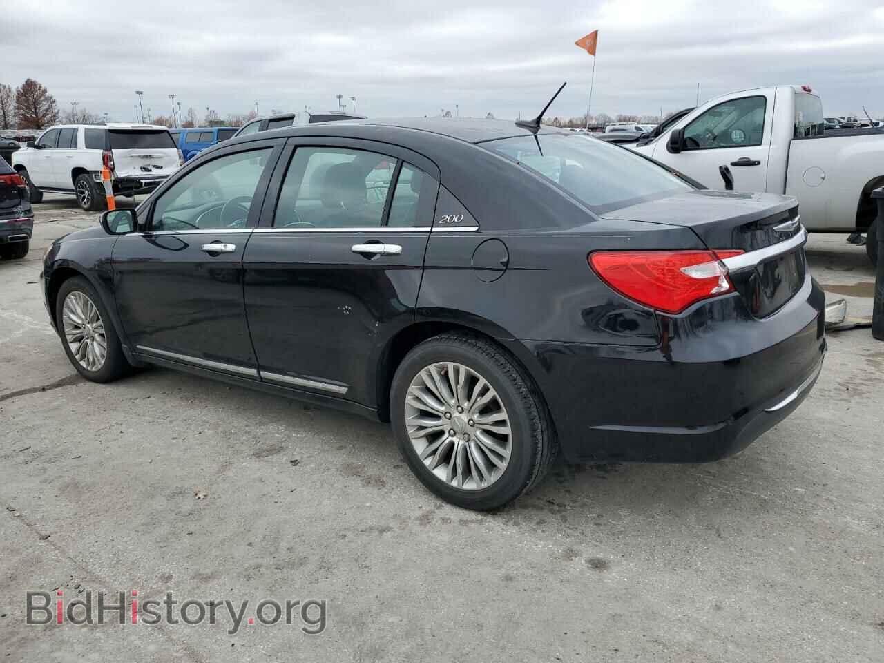 2013 CHRYSLER 200 - VIN: 1C3CCBCG4DN520451 - Фото 2