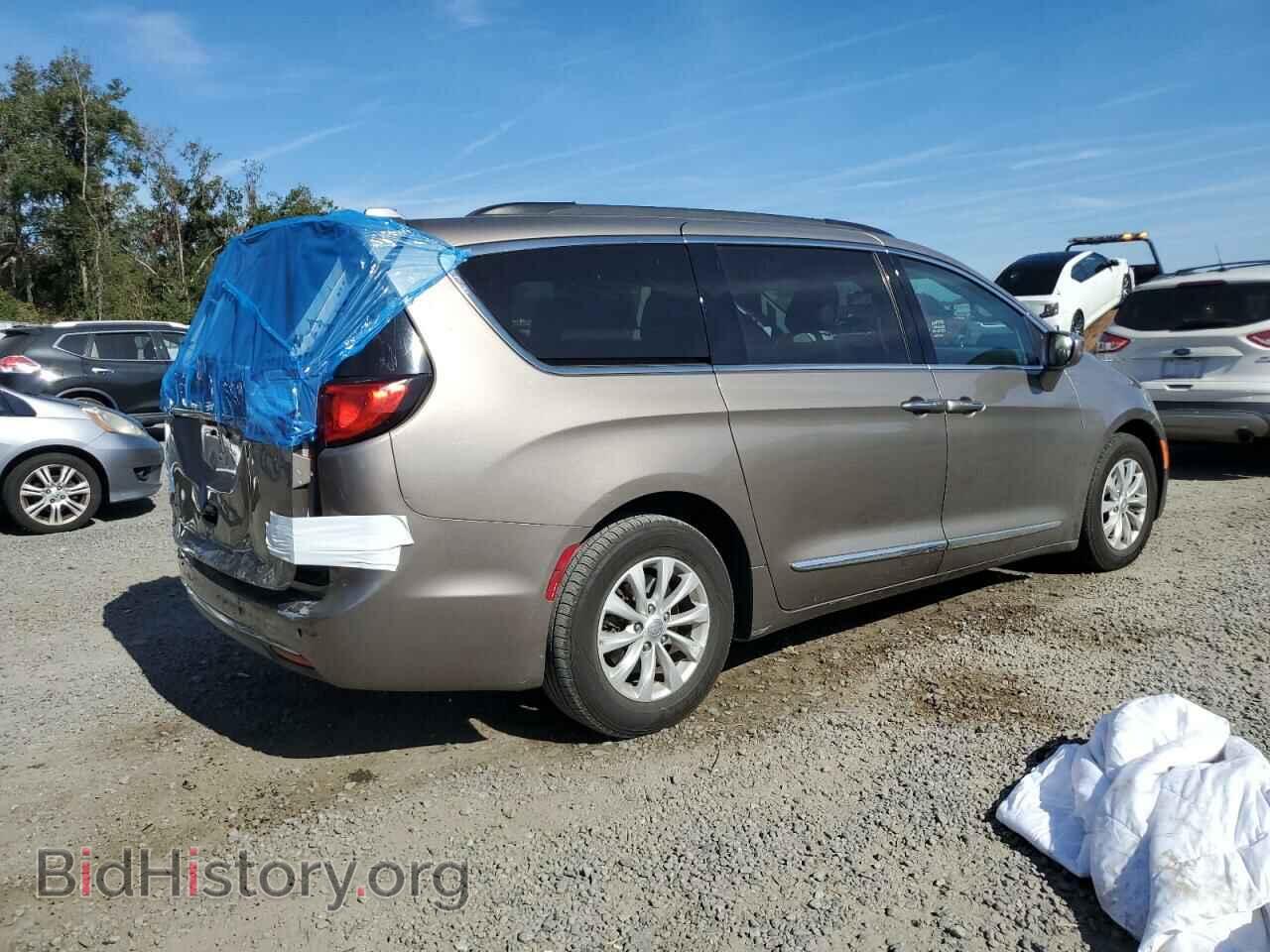 2017 CHRYSLER PACIFICA - VIN: 2C4RC1BG6HR613854 - Фото 3