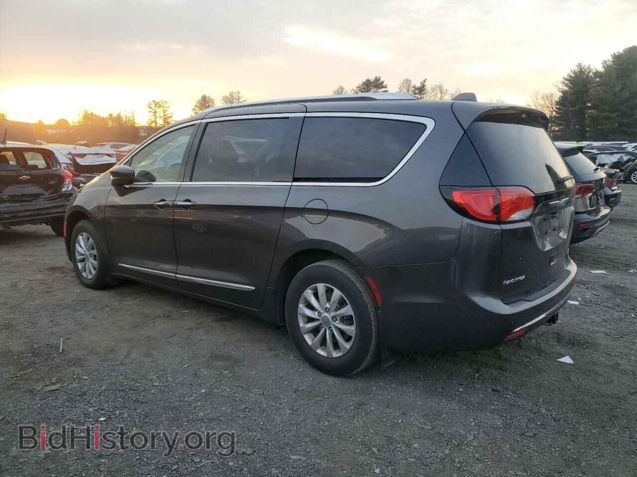 2018 CHRYSLER PACIFICA - VIN: 2C4RC1EG9JR121580 - Фото 2