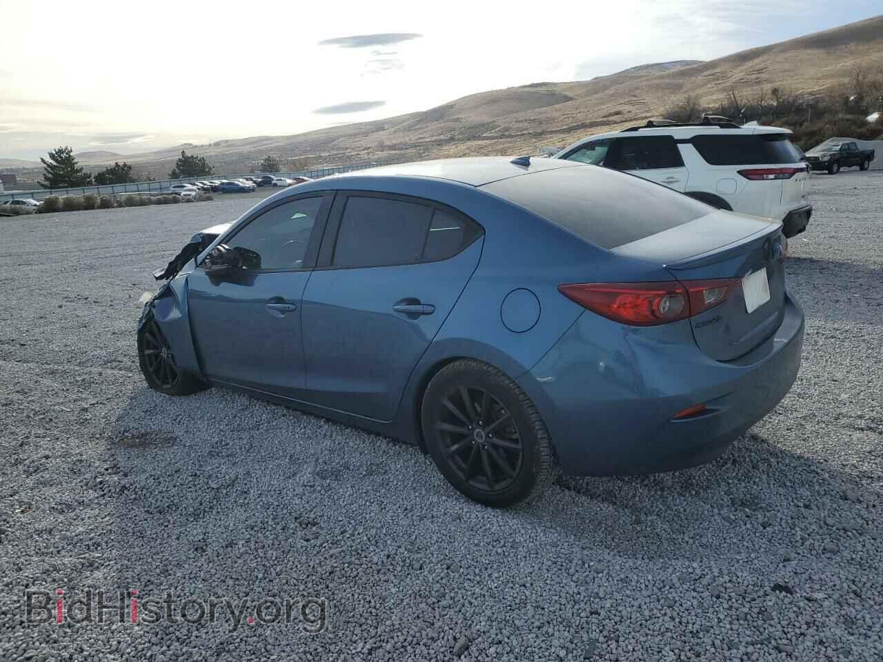 2018 MAZDA 3 - VIN: 3MZBN1V33JM250444 - Фото 2