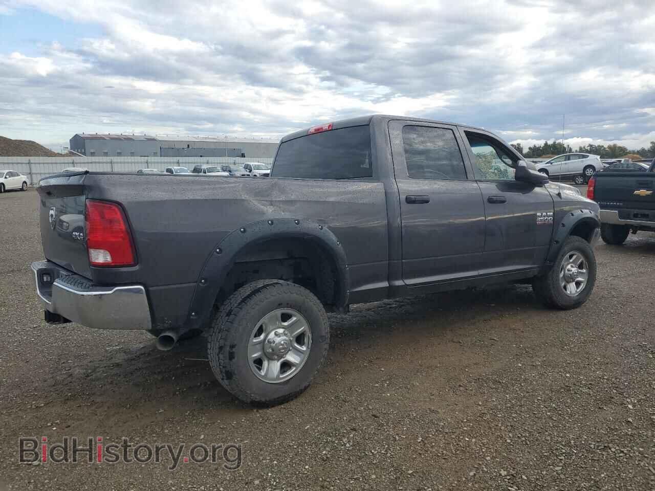 2018 RAM All Models - VIN: 3C6UR5CL2JG308849 - Photo 3