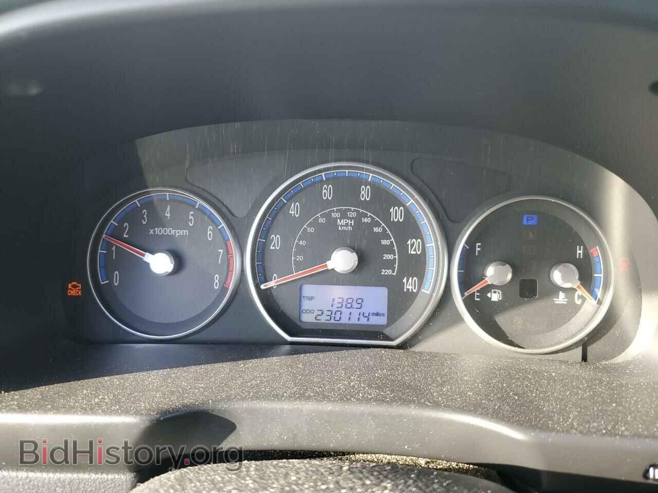 2009 HYUNDAI SANTA FE - VIN: 5NMSG73D29H323636 - Фото 9
