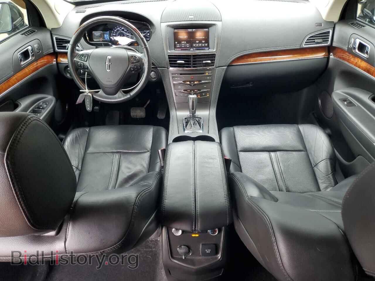 2014 LINCOLN MKT - VIN: 2LMHJ5AT2EBL52024 - Photo 8