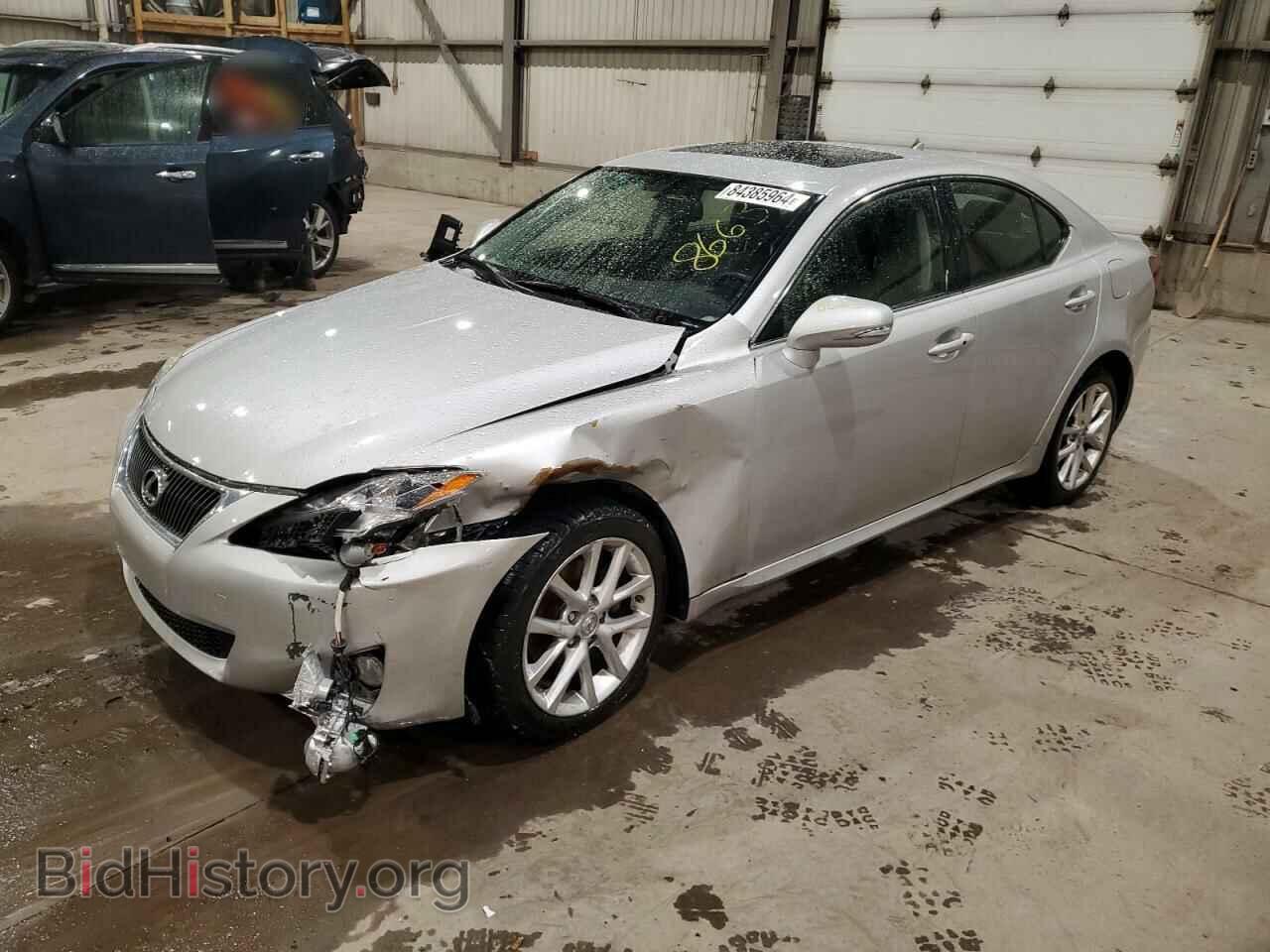 Photo JTHCF5C25B5049334 - LEXUS IS 2011