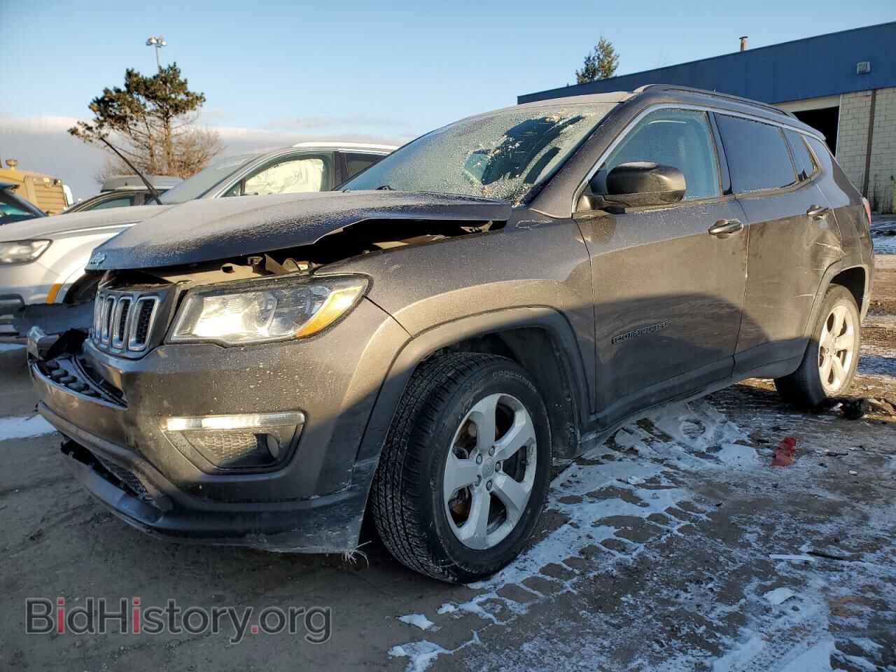 Photo 3C4NJDBB9HT641882 - JEEP COMPASS 2017
