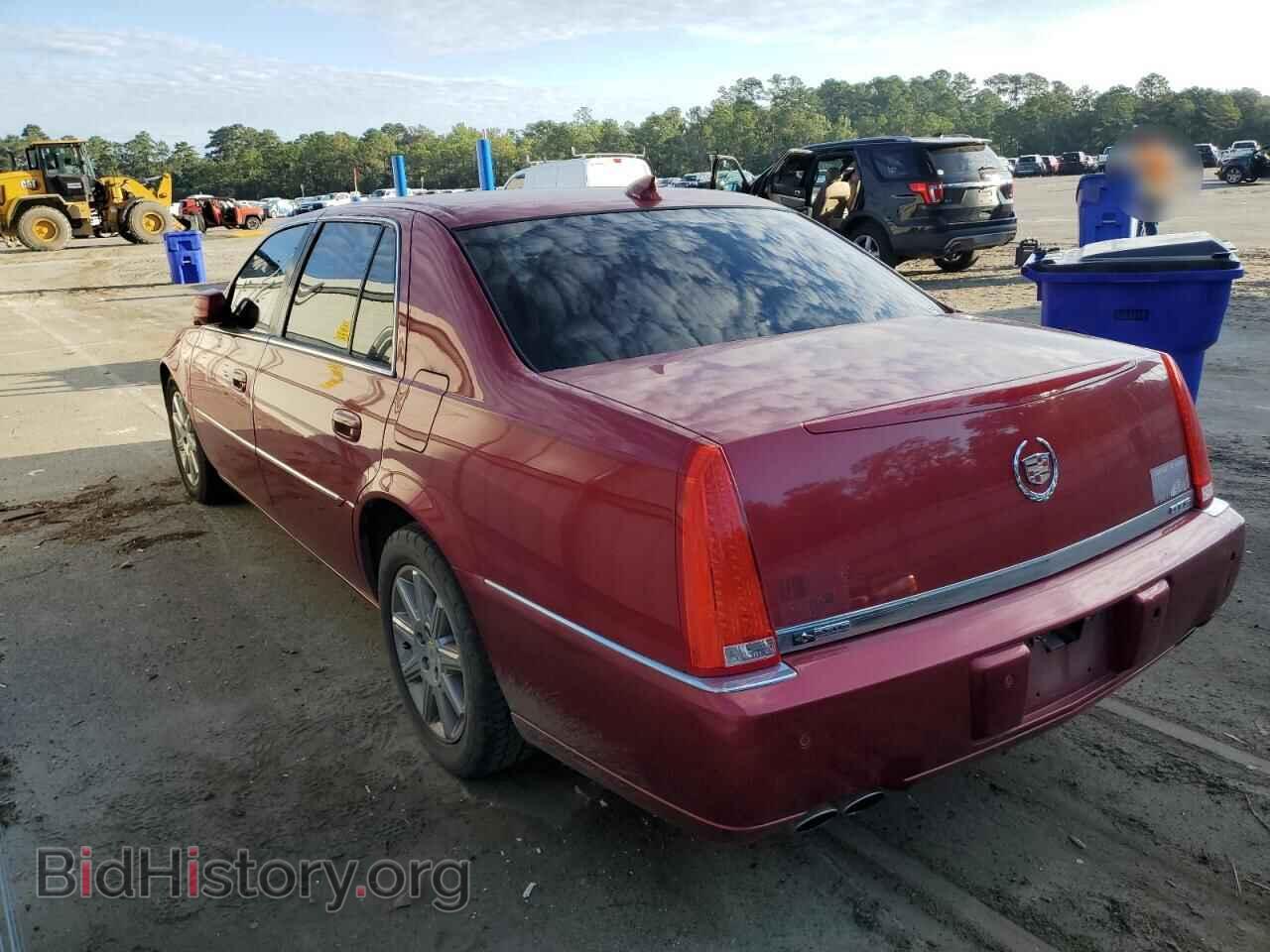 2011 CADILLAC DTS - VIN: 1G6KH5E6XBU104182 - Фото 2