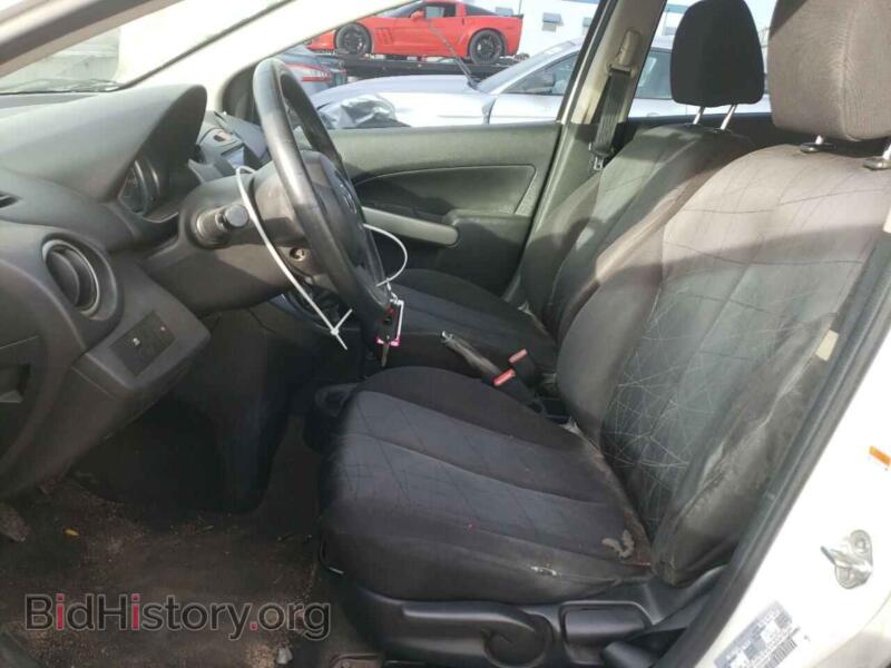 2011 Mazda 2 (VIN JM1DE1HZ9B0120524) — фото 7 из 12