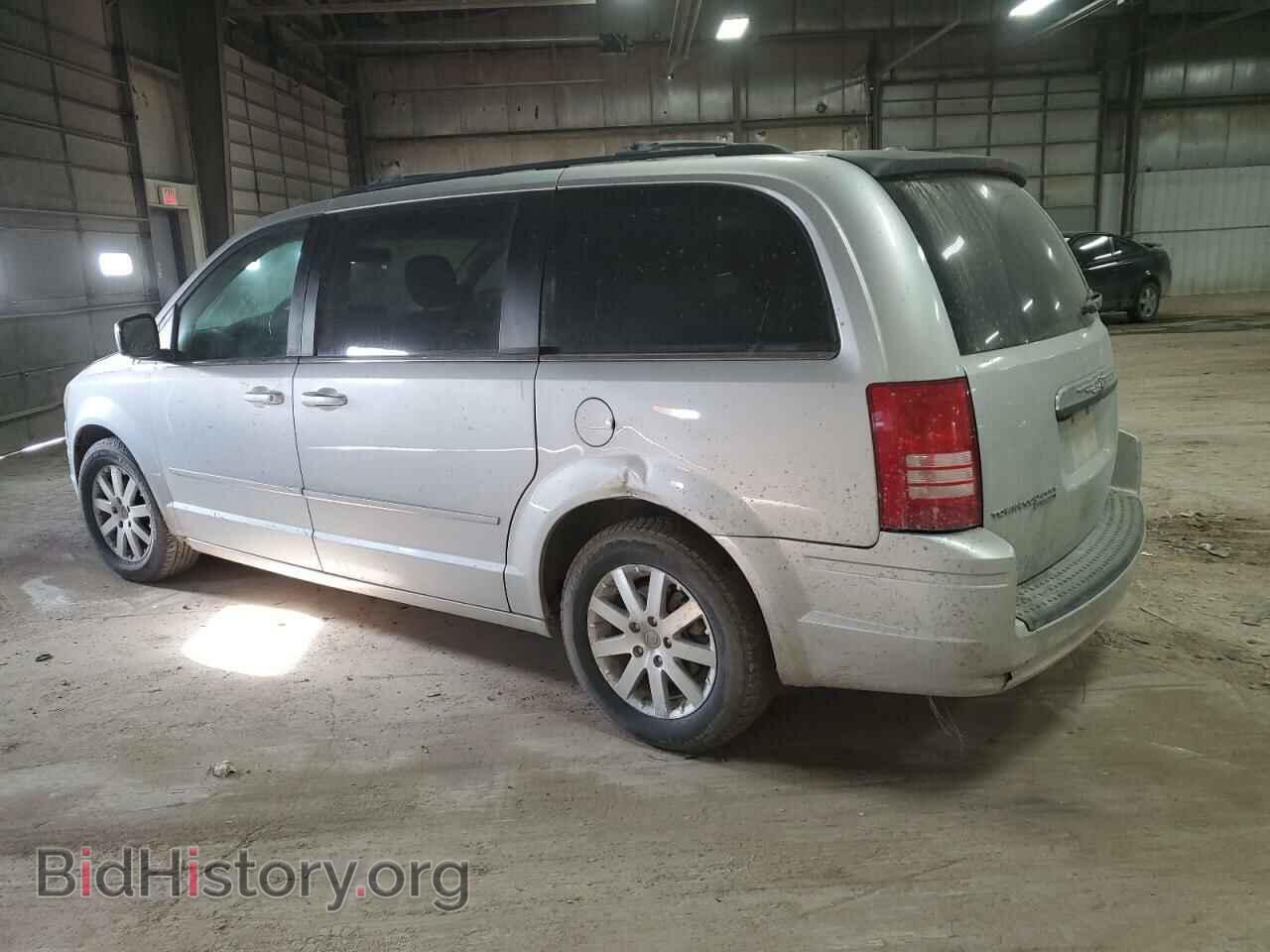 2008 CHRYSLER MINIVAN - VIN: 2A8HR54P28R649600 - Фото 2
