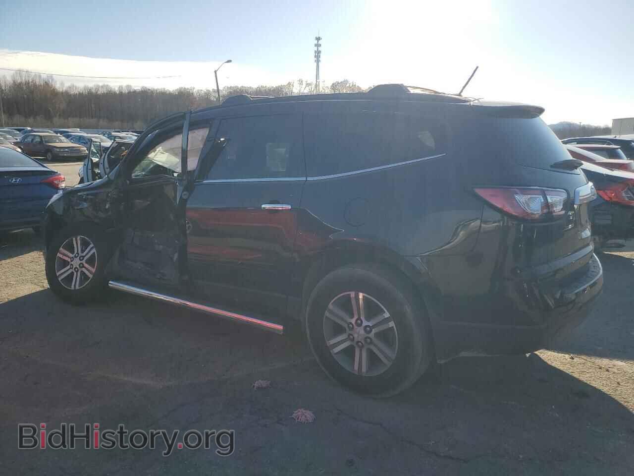 2015 CHEVROLET TRAVERSE - VIN: 1GNKRHKD3FJ133925 - Фото 2