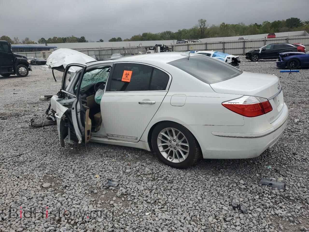 2011 HYUNDAI GENESIS - VIN: KMHGC4DE3BU143292 - Фото 2