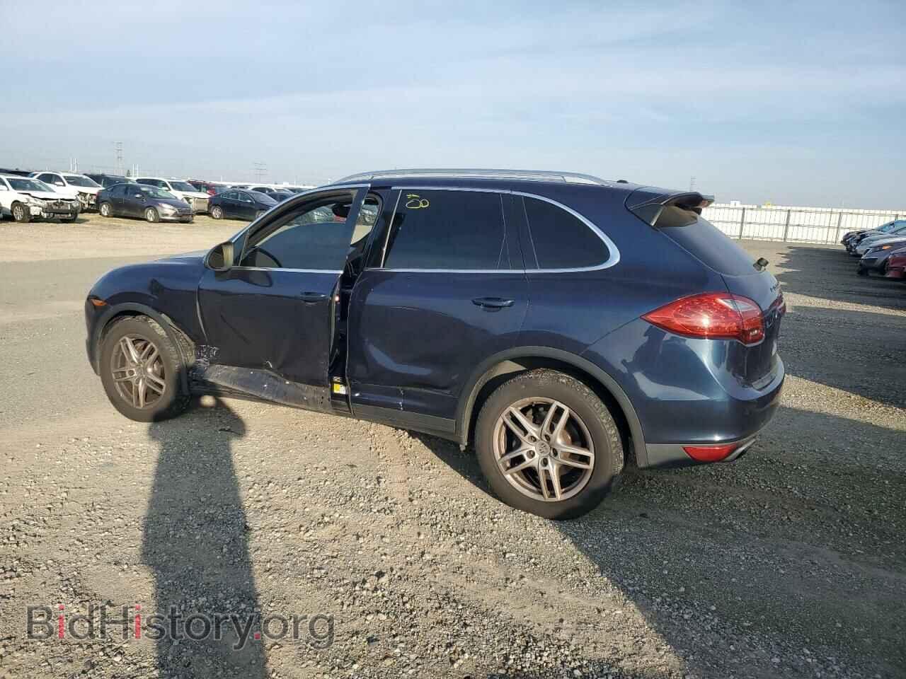 2011 PORSCHE CAYENNE - VIN: WP1AA2A26BLA09119 - Photo 2