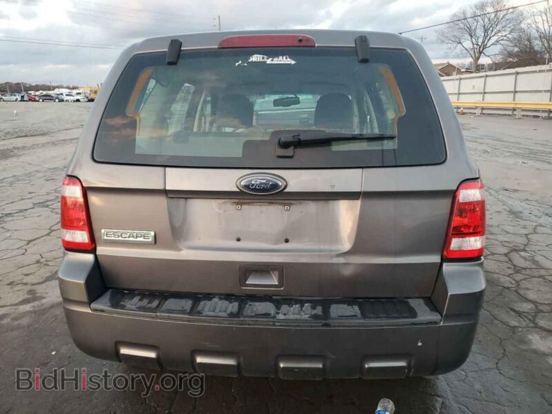 2010 Ford ESCAPE (VIN 1FMCU0C79AKB55464) — photo 6 of 14
