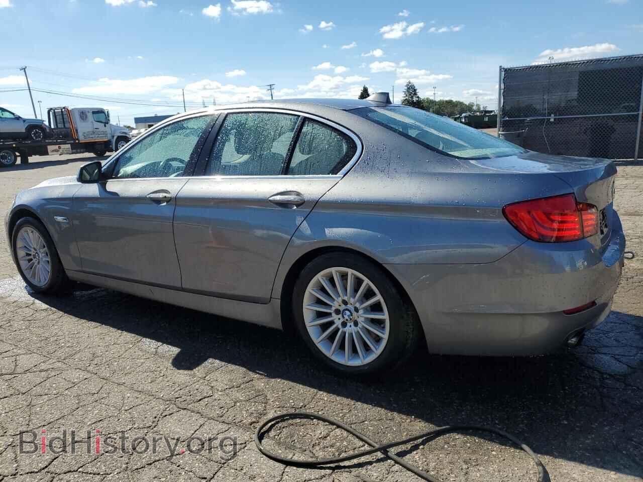2011 BMW 5 SERIES - VIN: WBAFU7C59BC869824 - Фото 2