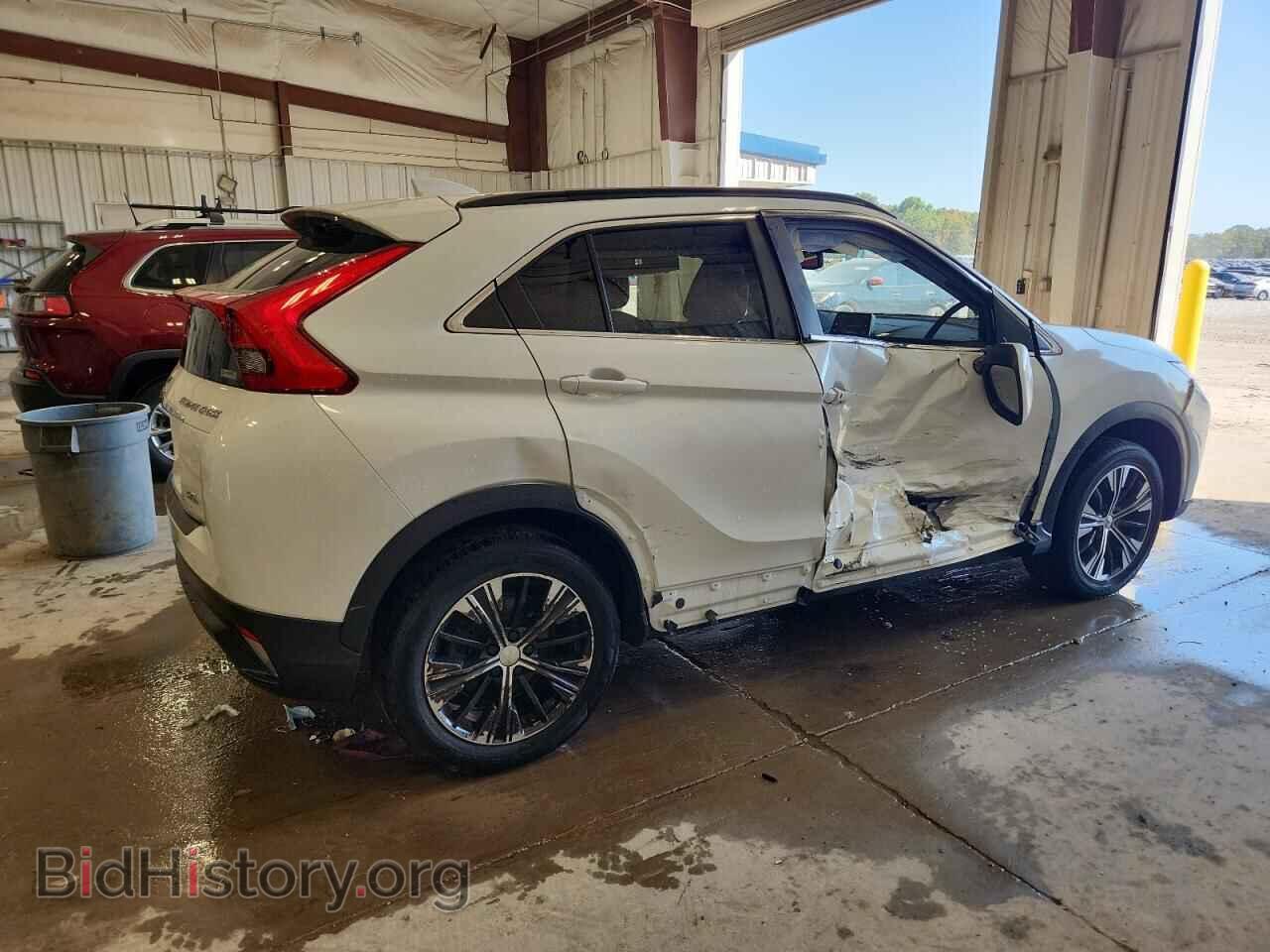 2018 MITSUBISHI ECLIPSE - VIN: JA4AT5AA7JZ038056 - Photo 3