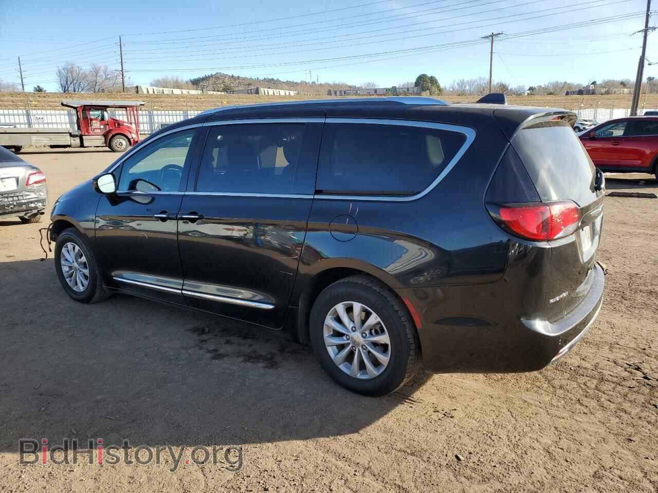 2019 CHRYSLER PACIFICA - VIN: 2C4RC1BG8KR657295 - Фото 2