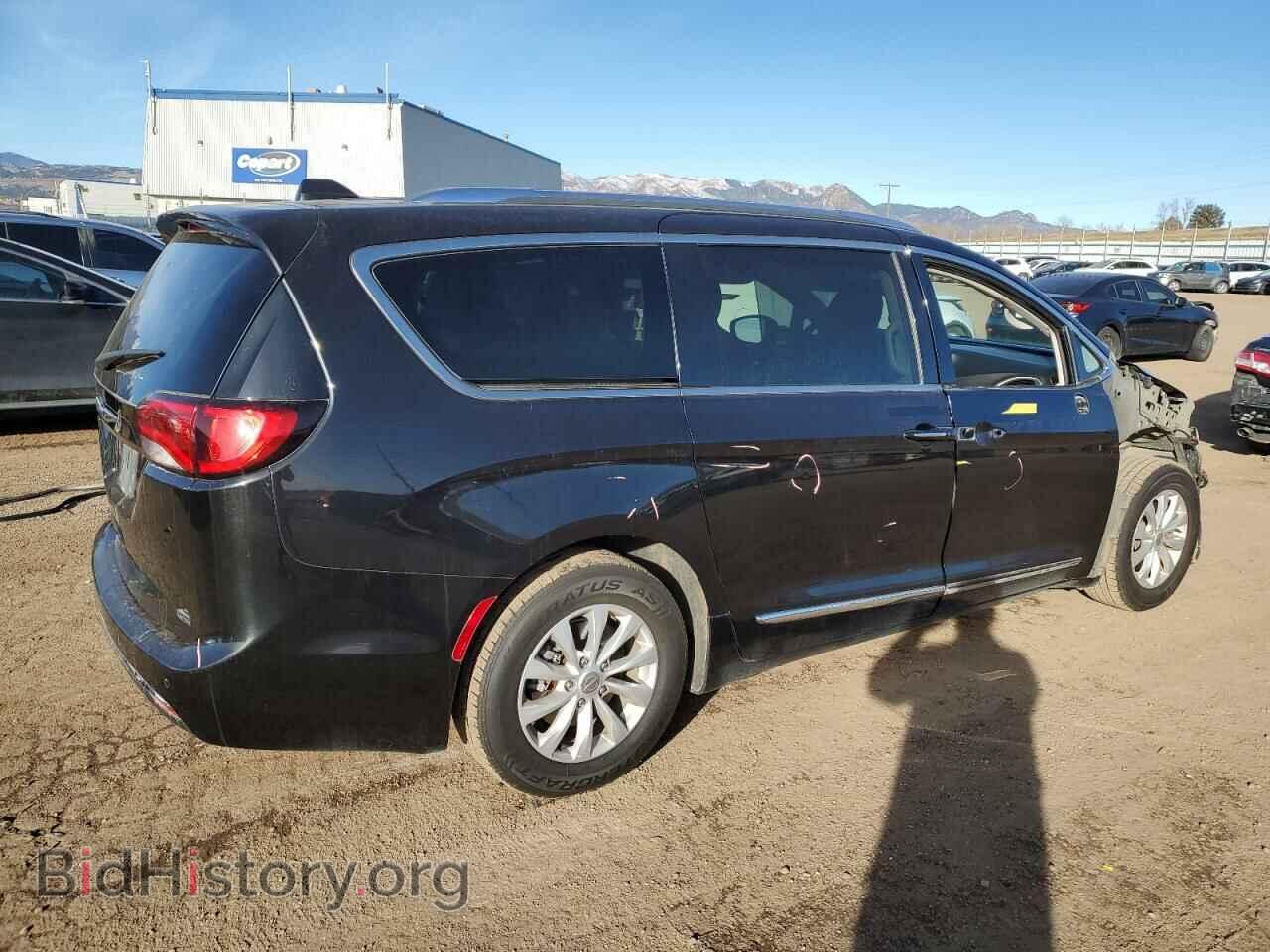 2019 CHRYSLER PACIFICA - VIN: 2C4RC1BG8KR657295 - Фото 3