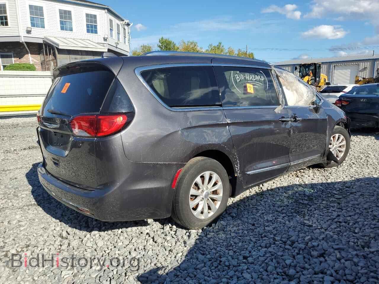 2018 CHRYSLER PACIFICA - VIN: 2C4RC1BG2JR332852 - Фото 3