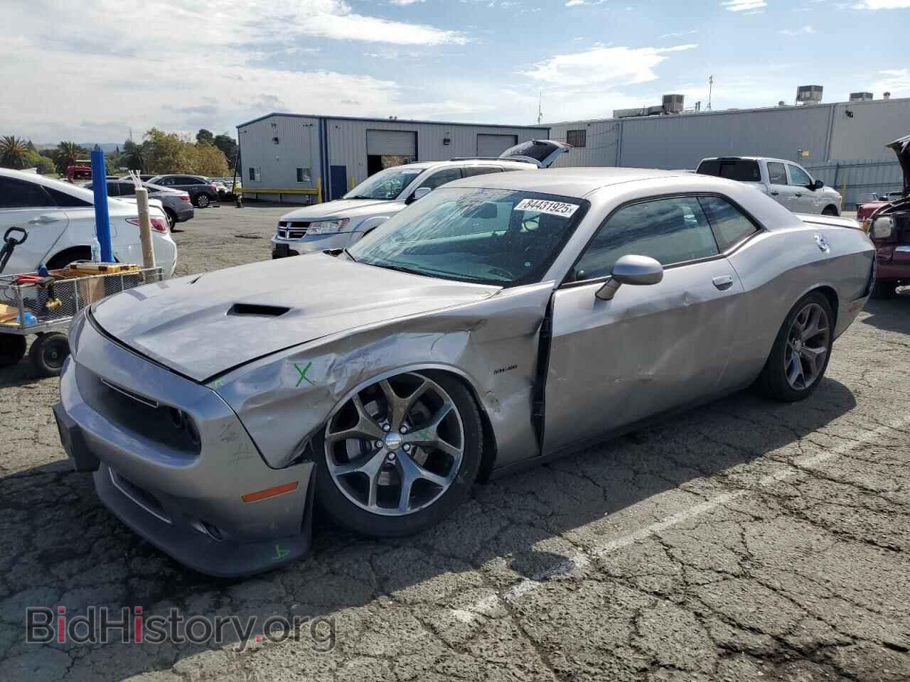 Photo 2C3CDZAT1FH805237 - DODGE CHALLENGER 2015