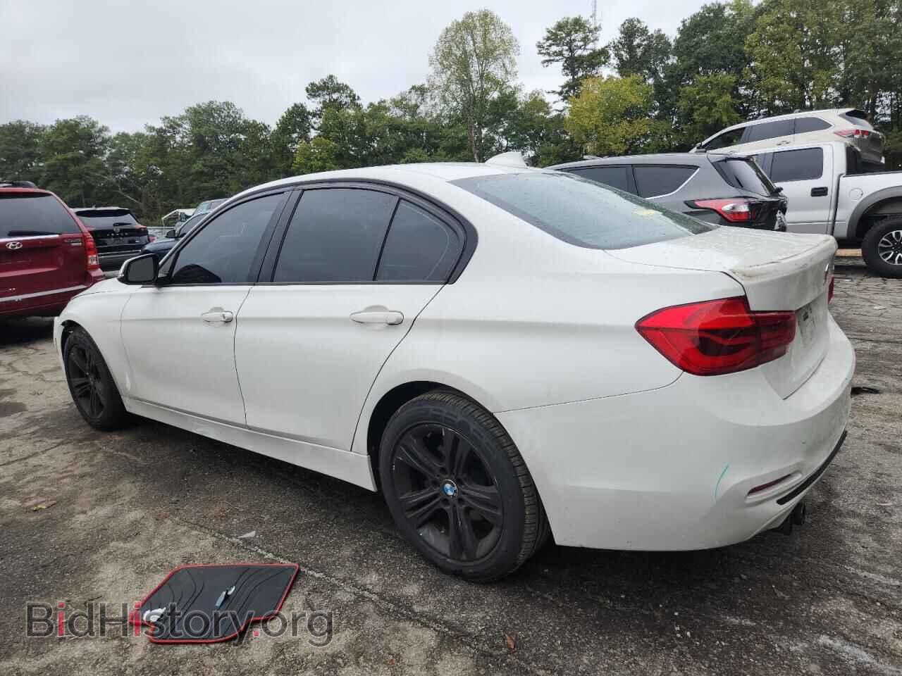 2016 BMW 3 SERIES - VIN: WBA8E9G59GNT46410 - Фото 2