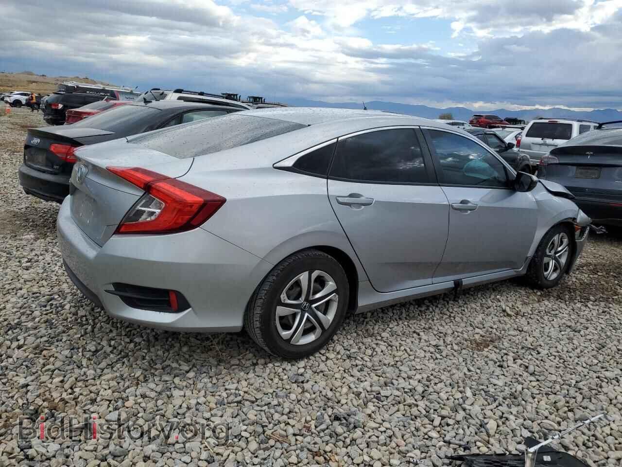 2018 HONDA CIVIC - VIN: 2HGFC2F51JH534963 - Фото 3