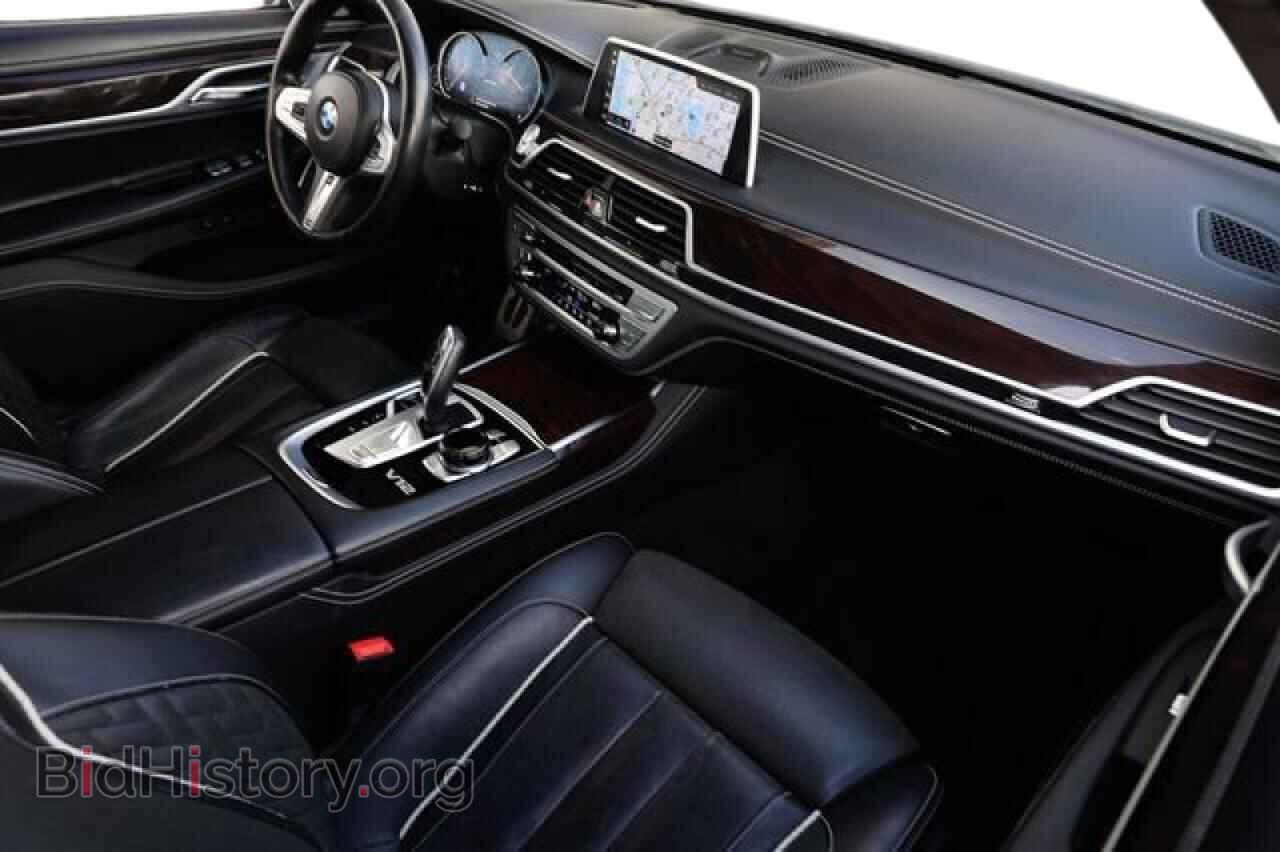 2019 BMW M7 - VIN: WBA7H6C50KG615043 - Фото 5