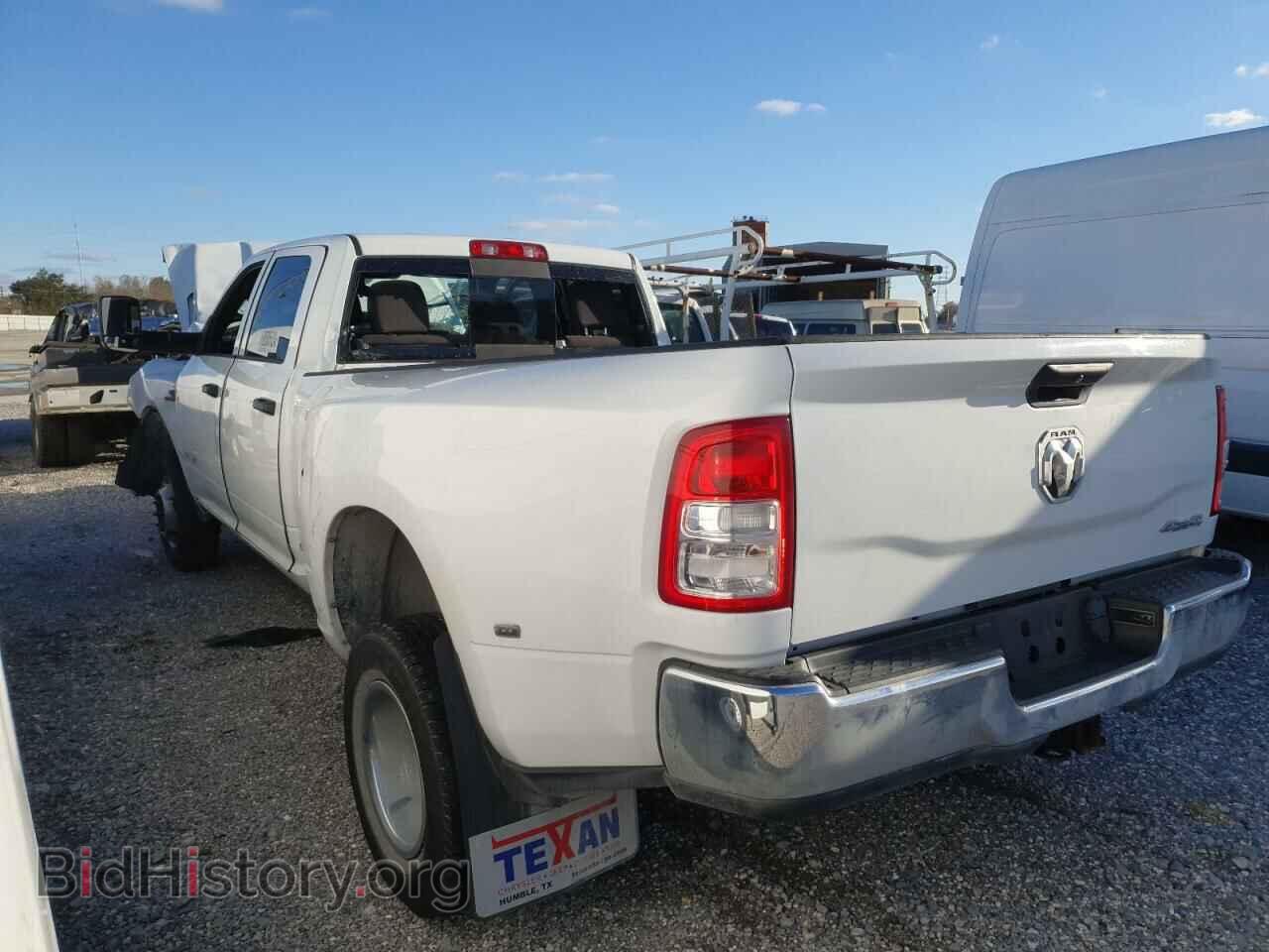2022 RAM 3500 - VIN: 3C63RRGLXNG414680 - Фото 2