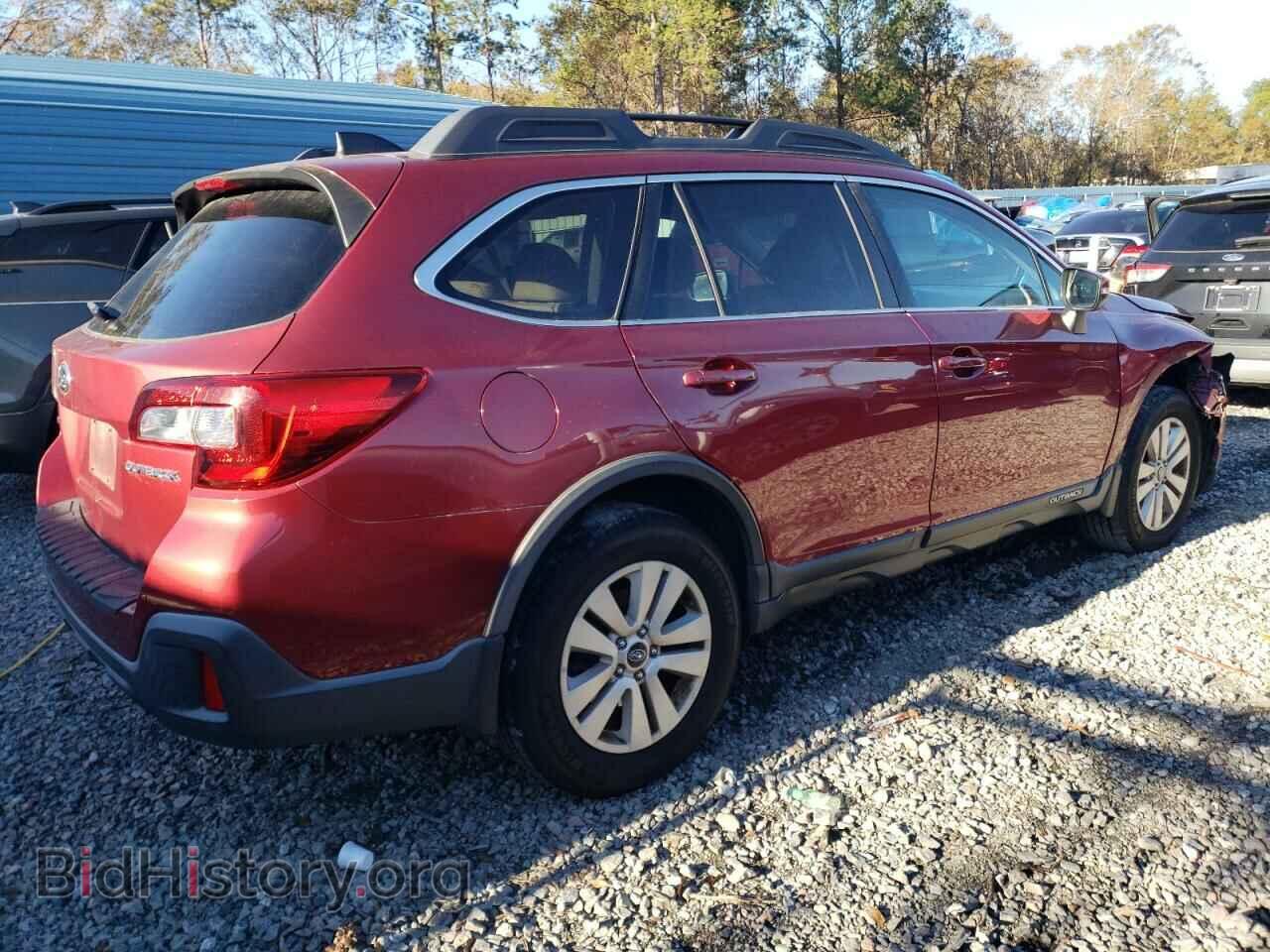 2018 SUBARU OUTBACK - VIN: 4S4BSAFC0J3218252 - Фото 3