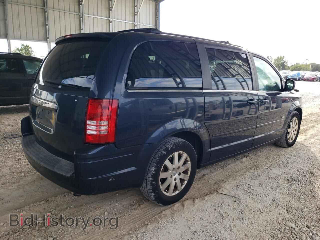 2008 CHRYSLER MINIVAN - VIN: 2A8HR54PX8R840617 - Фото 3