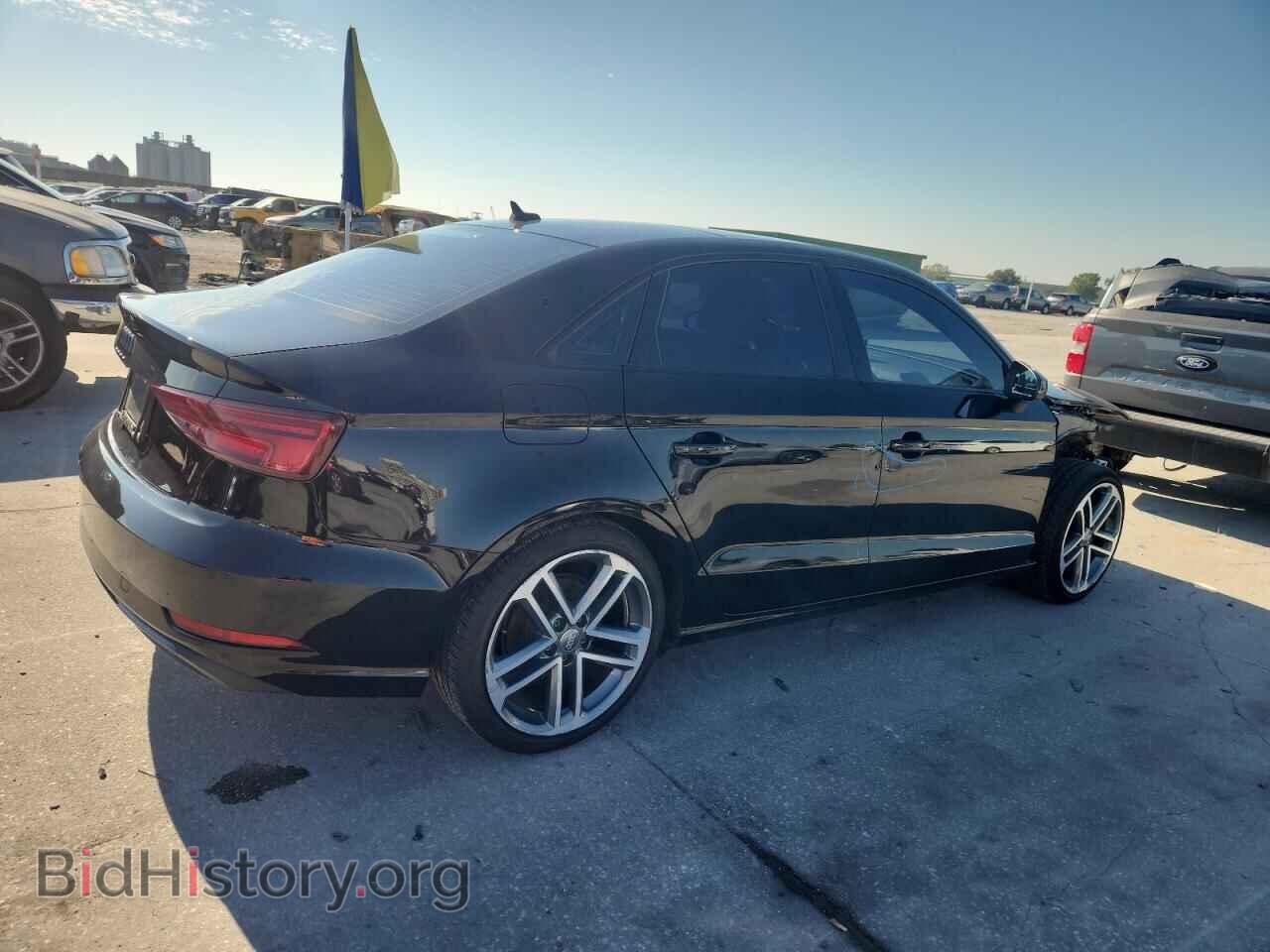 2019 AUDI A3 - VIN: WAUAUGFF8KA096399 - Фото 3