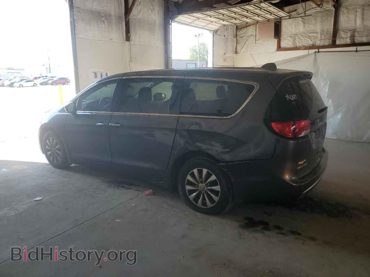 2019 CHRYSLER PACIFICA - VIN: 2C4RC1FG2KR667878 - Photo 2