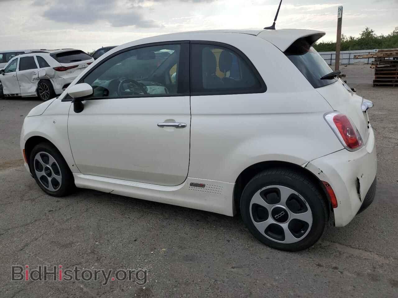 2015 FIAT 500 - VIN: 3C3CFFGE0FT656988 - Фото 2