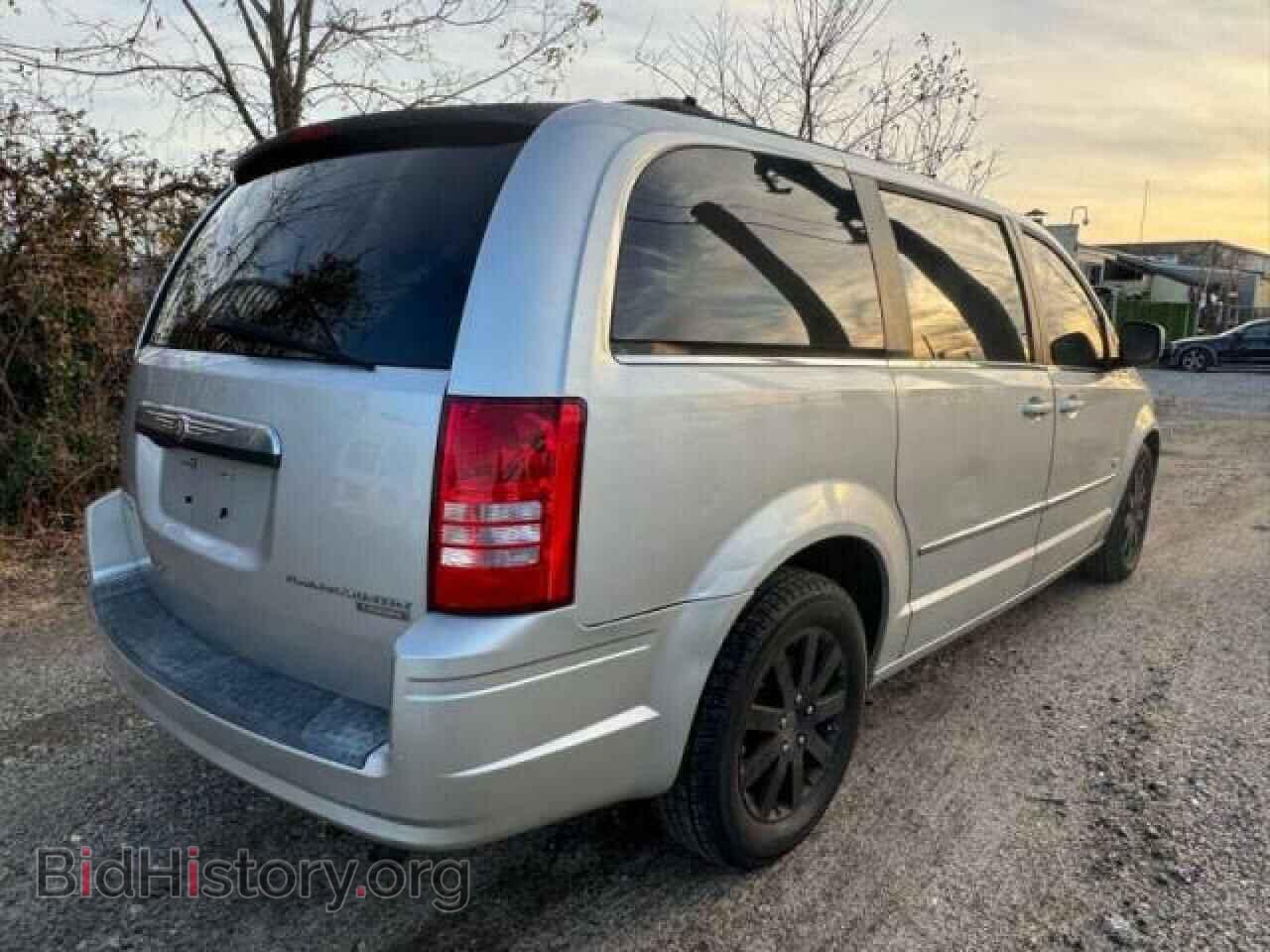 2009 CHRYSLER MINIVAN - VIN: 2A8HR54199R676516 - Фото 4