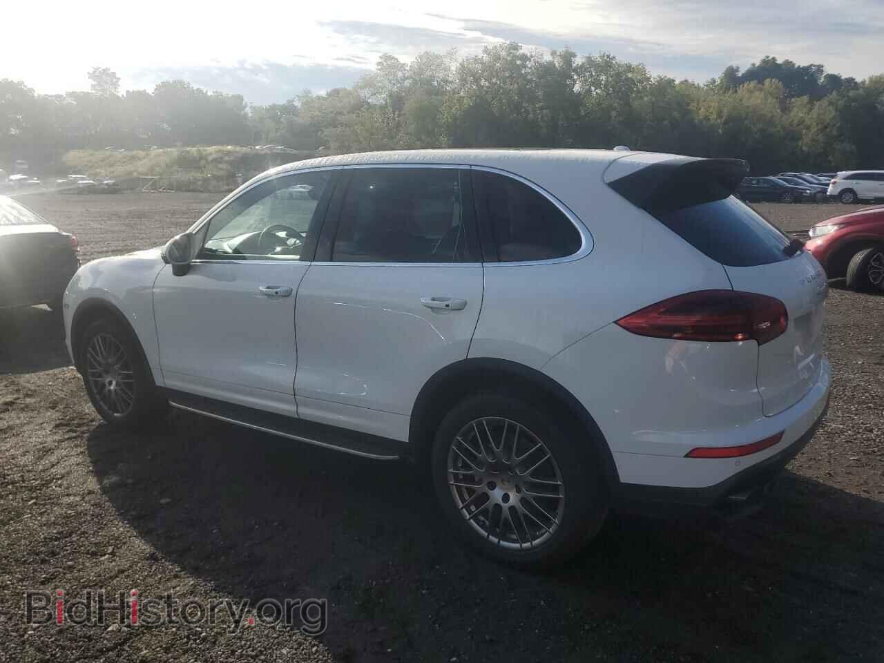 2016 PORSCHE CAYENNE - VIN: WP1AB2A23GLA93744 - Фото 2