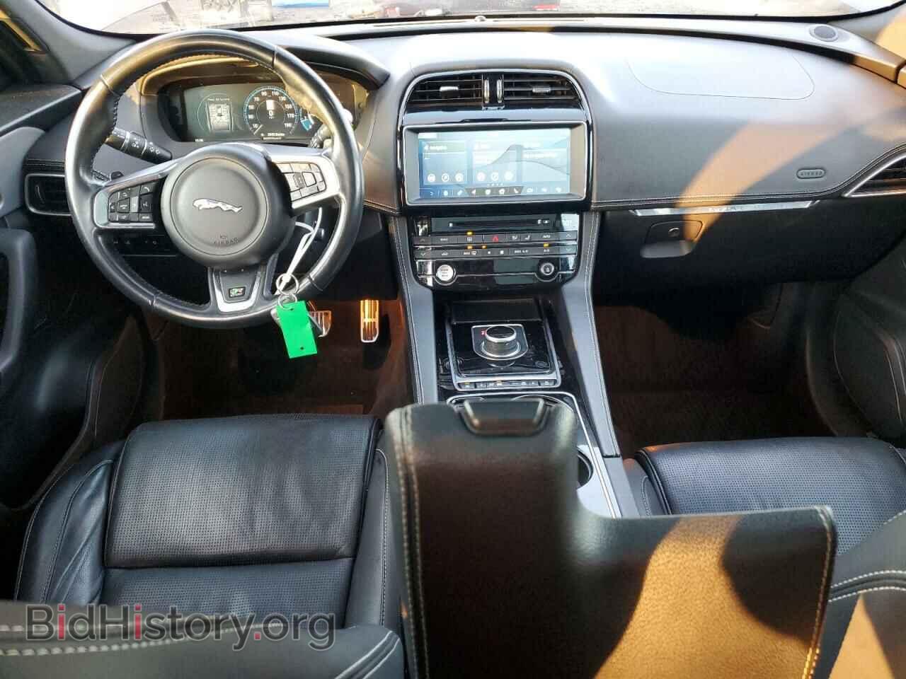 2017 JAGUAR F-PACE - VIN: SADCL2BV3HA054511 - Фото 8