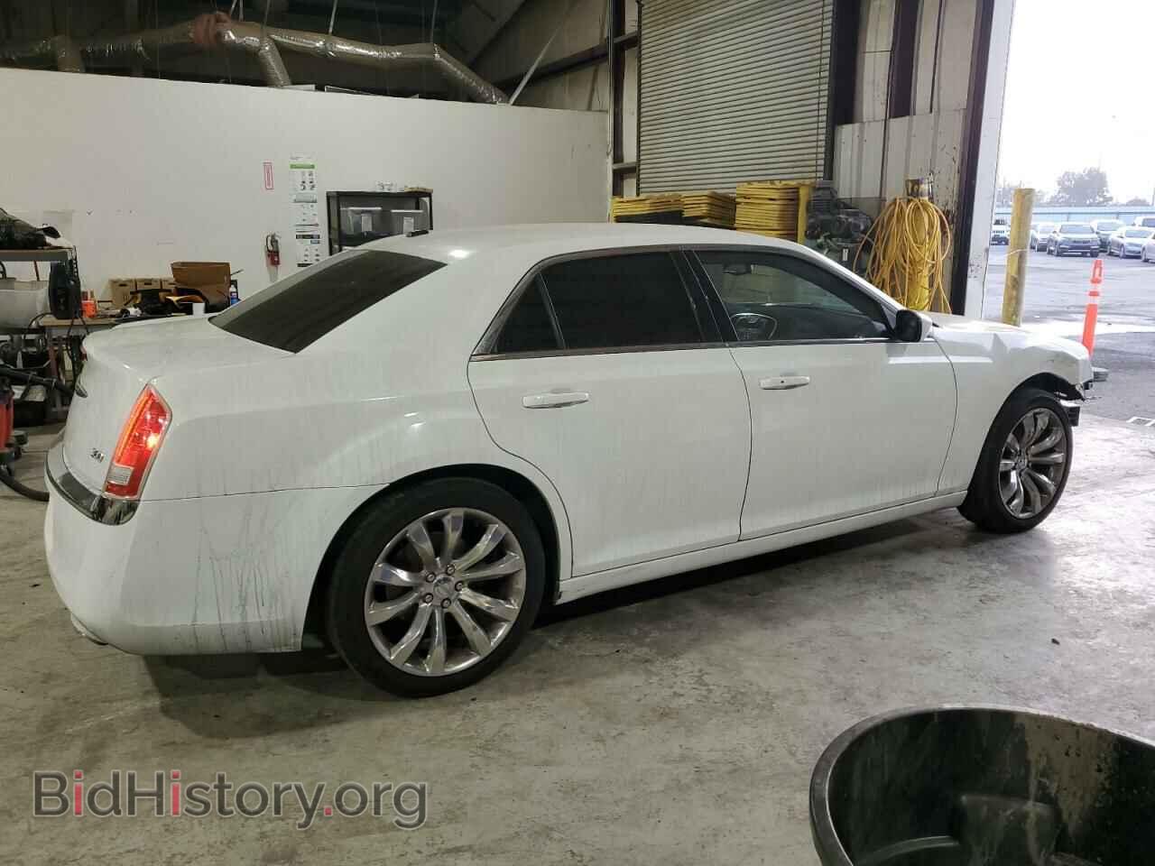 2014 CHRYSLER 300 - VIN: 2C3CCAAG2EH243872 - Фото 3