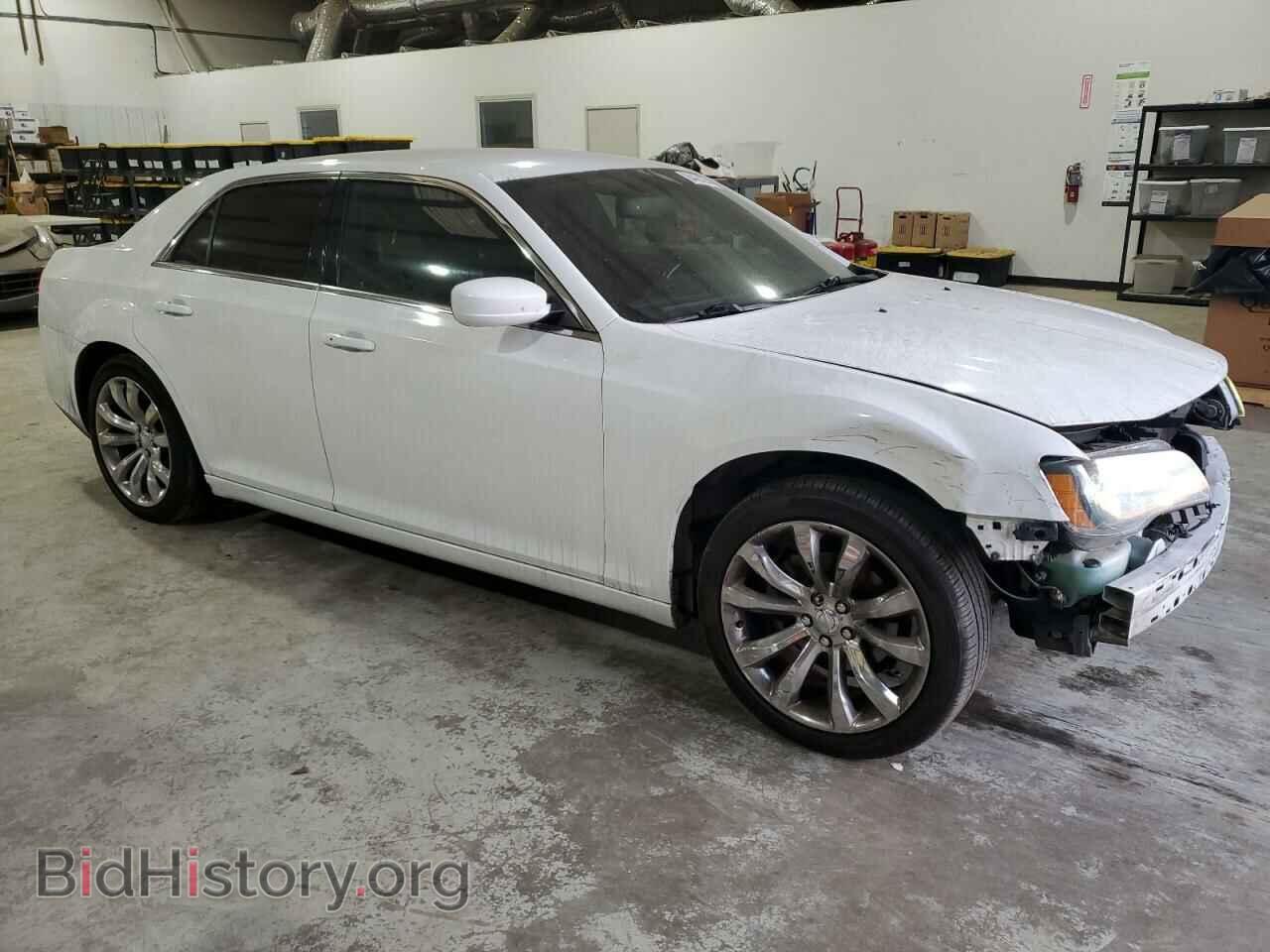 2014 CHRYSLER 300 - VIN: 2C3CCAAG2EH243872 - Фото 4