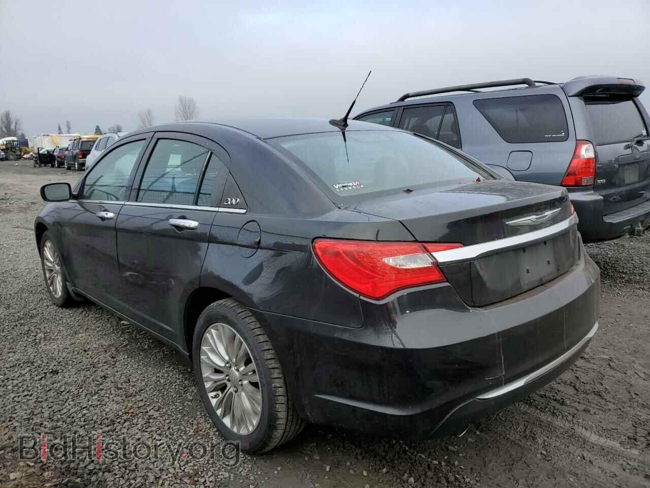 2011 CHRYSLER 200 - VIN: 1C3BC2FG7BN516611 - Фото 2