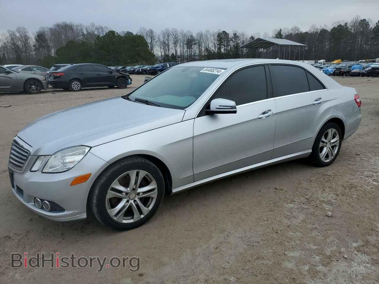 Photo WDDHF8HB0BA473390 - MERCEDES-BENZ E-CLASS 2011