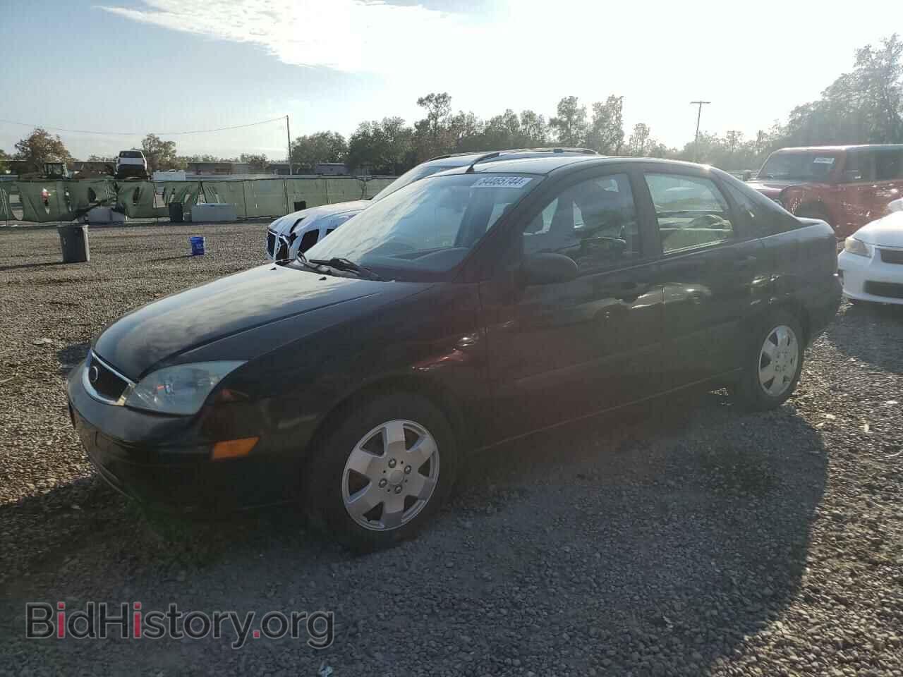 Photo 1FAFP34NX7W141443 - FORD FOCUS 2007