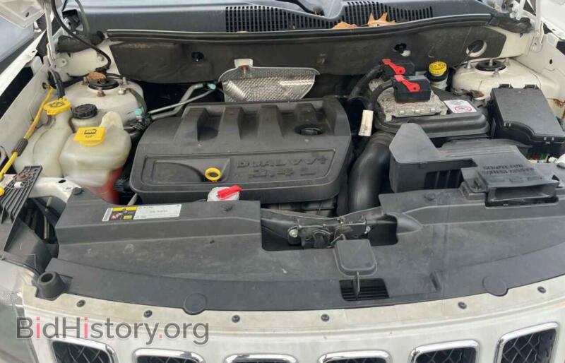 2014 Jeep COMPASS (VIN 1C4NJDBB9ED658991) — photo 7 of 10