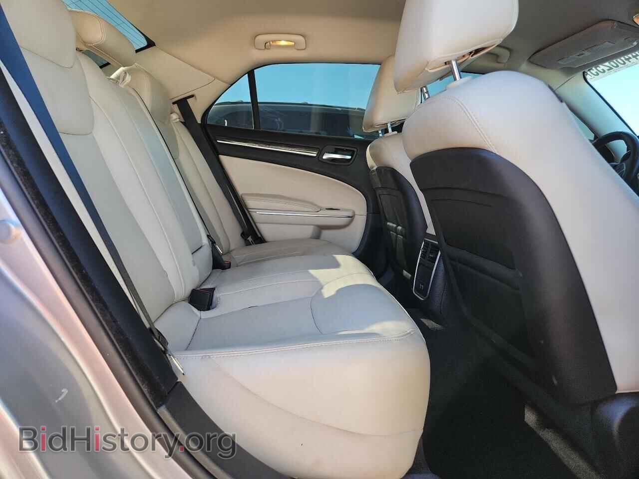 2015 CHRYSLER 300 - VIN: 2C3CCAAG4FH792457 - Фото 10