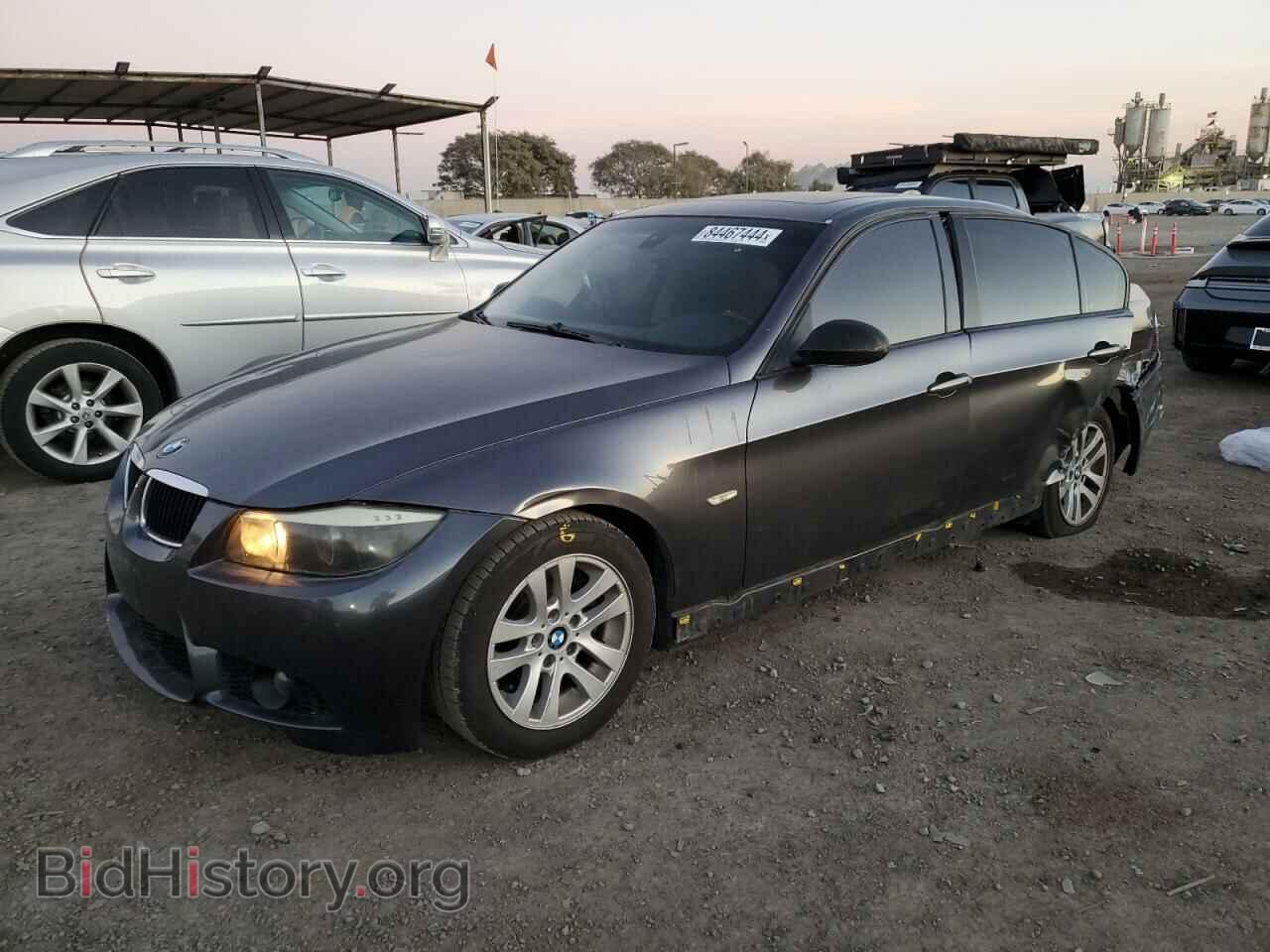 Фотография WBAVC57518NK77392 - BMW 3 SERIES 2008