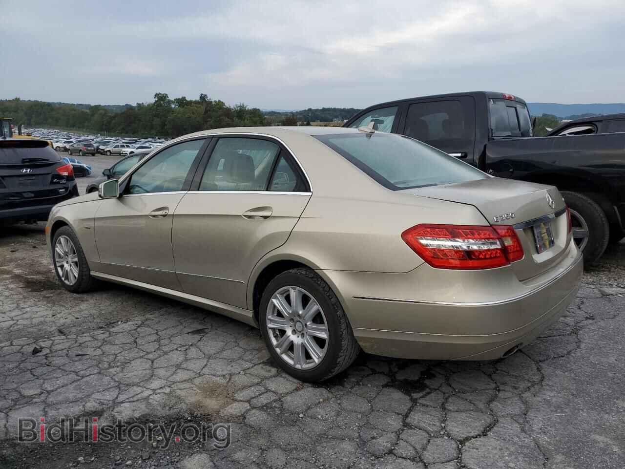 2012 MERCEDES-BENZ E-CLASS - VIN: WDDHF8JB4CA651670 - Фото 2