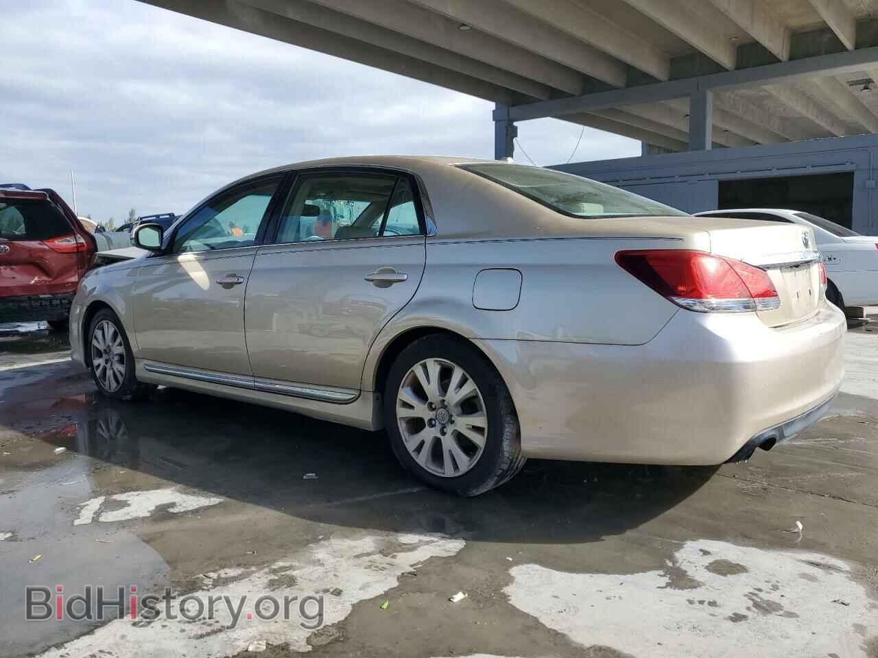 2011 TOYOTA AVALON - VIN: 4T1BK3DB1BU372356 - Фото 2