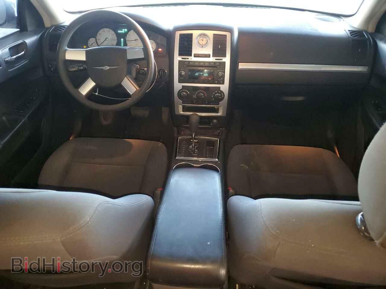 2010 CHRYSLER 300 - VIN: 2C3CA4CD9AH105556 - Фото 8
