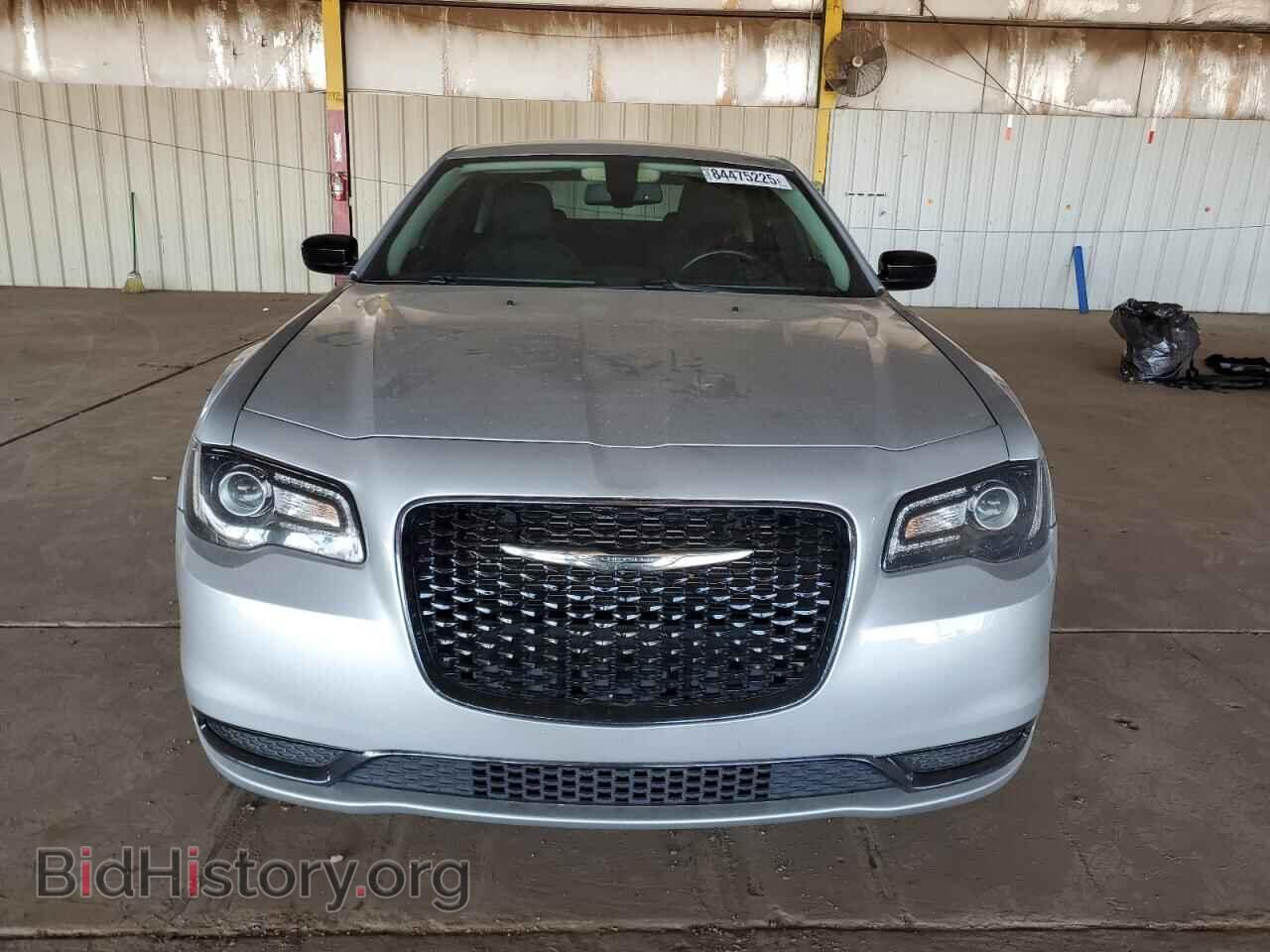 2019 CHRYSLER 300 - VIN: 2C3CCAAG3KH612427 - Фото 5