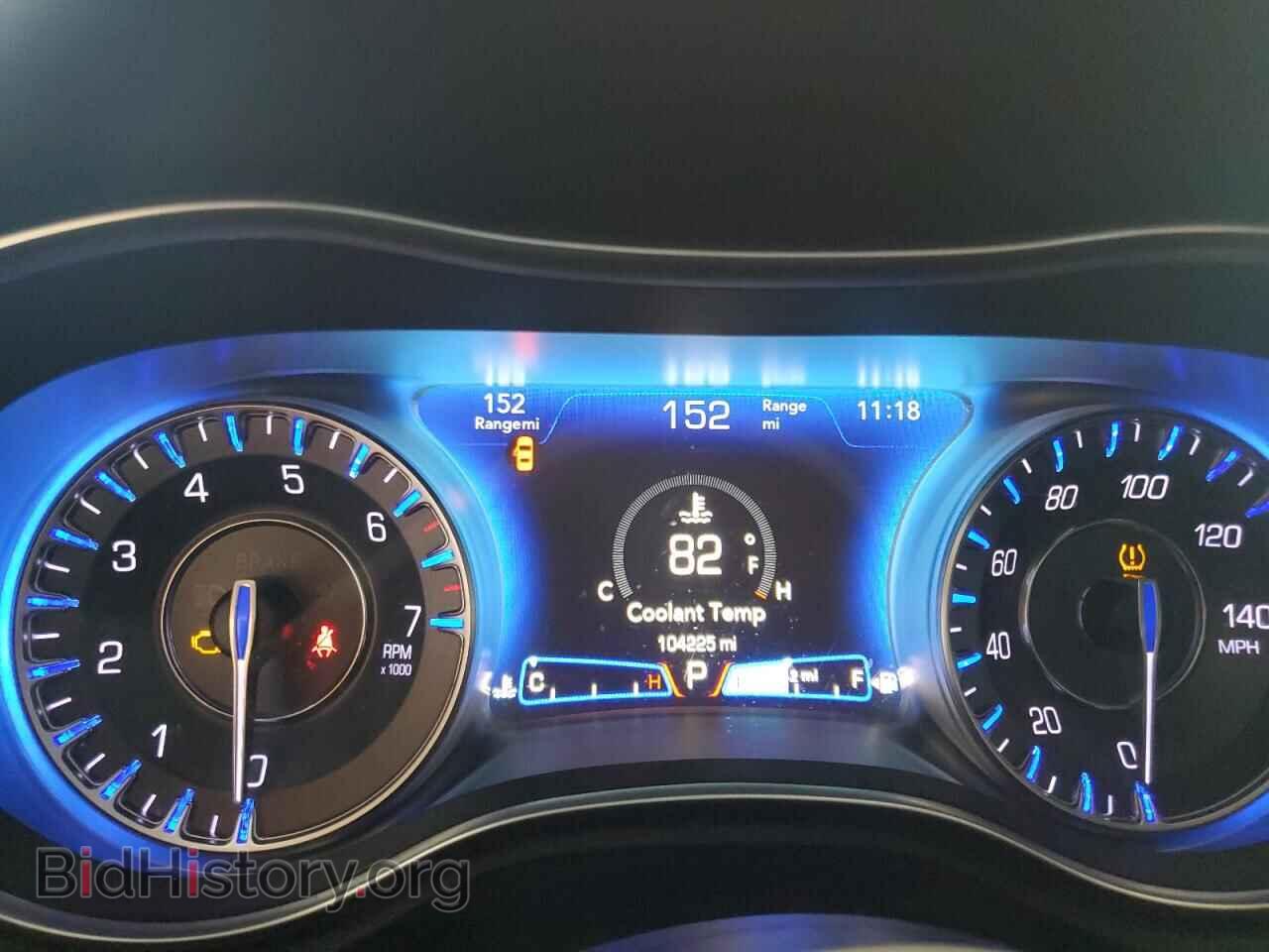 2019 CHRYSLER 300 - VIN: 2C3CCAAG3KH612427 - Фото 9