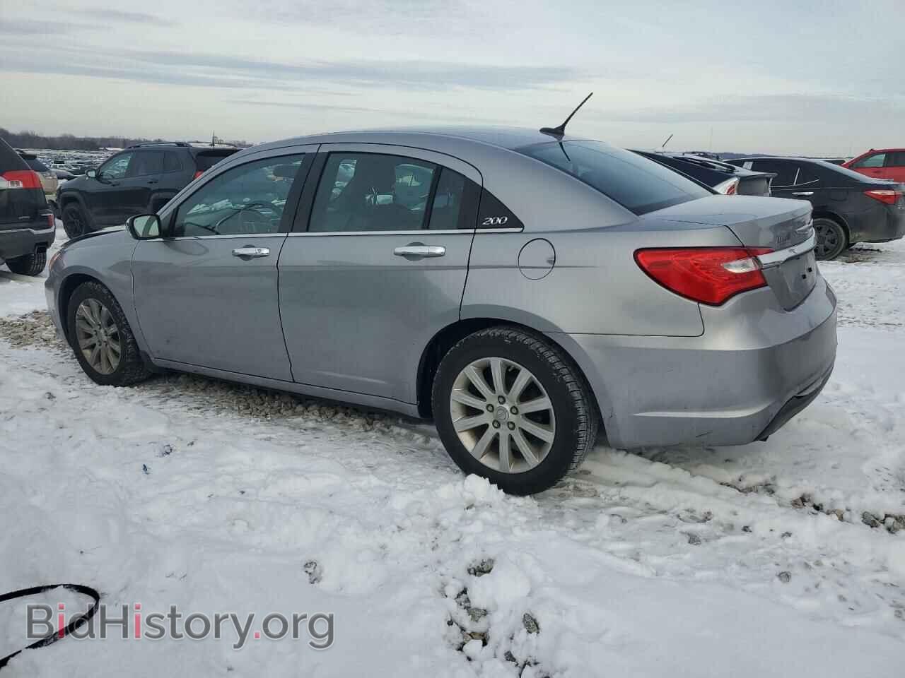 2013 CHRYSLER 200 - VIN: 1C3CCBCG2DN602369 - Фото 2