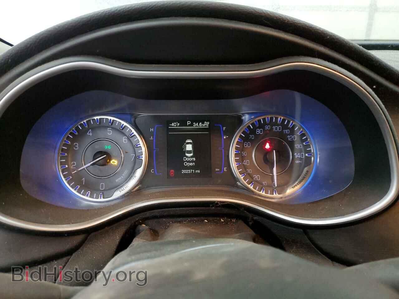 2016 CHRYSLER 200 - VIN: 1C3CCCAB8GN106509 - Фото 9